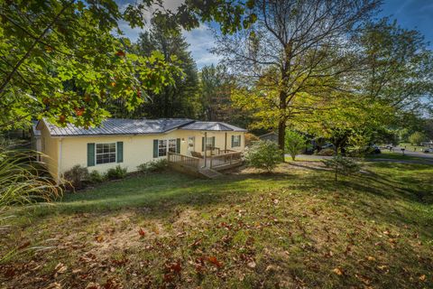 Photo of 80 Morningside Drive, Utica, OH 43080 (MLS # 225036689)