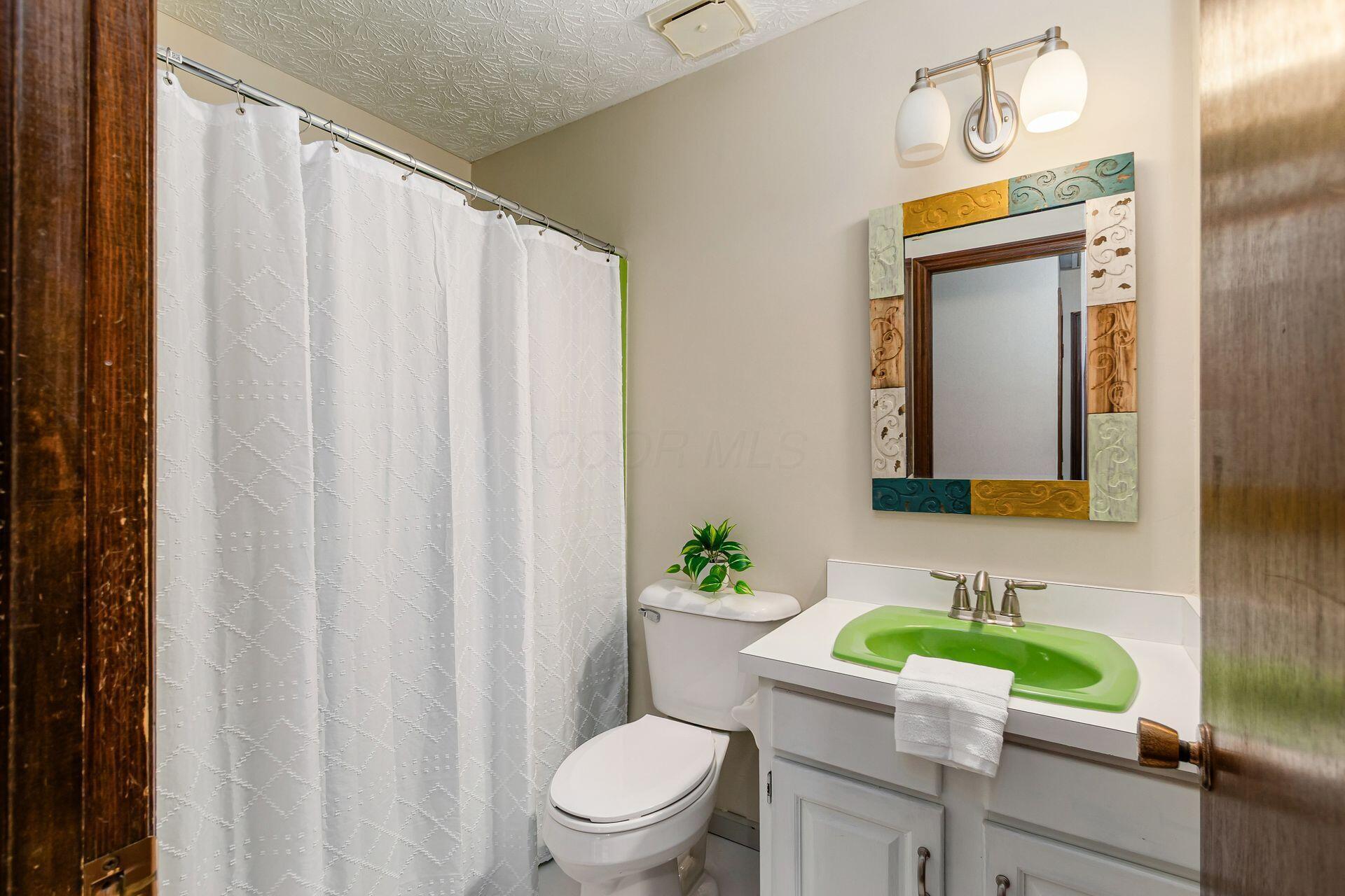 6392 Hilltop Avenue, Reynoldsburg, Ohio image 24