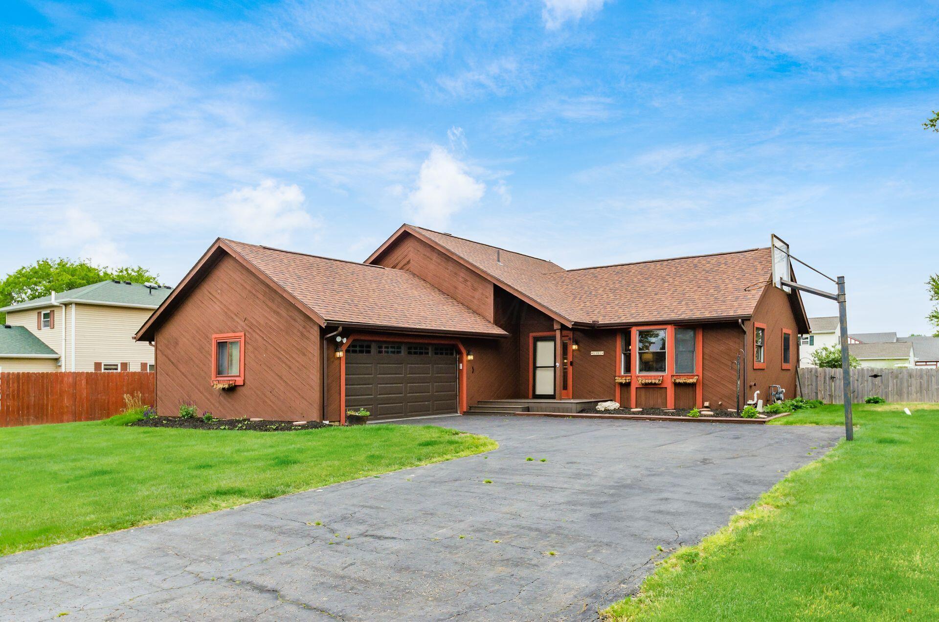 6392 Hilltop Avenue, Reynoldsburg, Ohio image 1