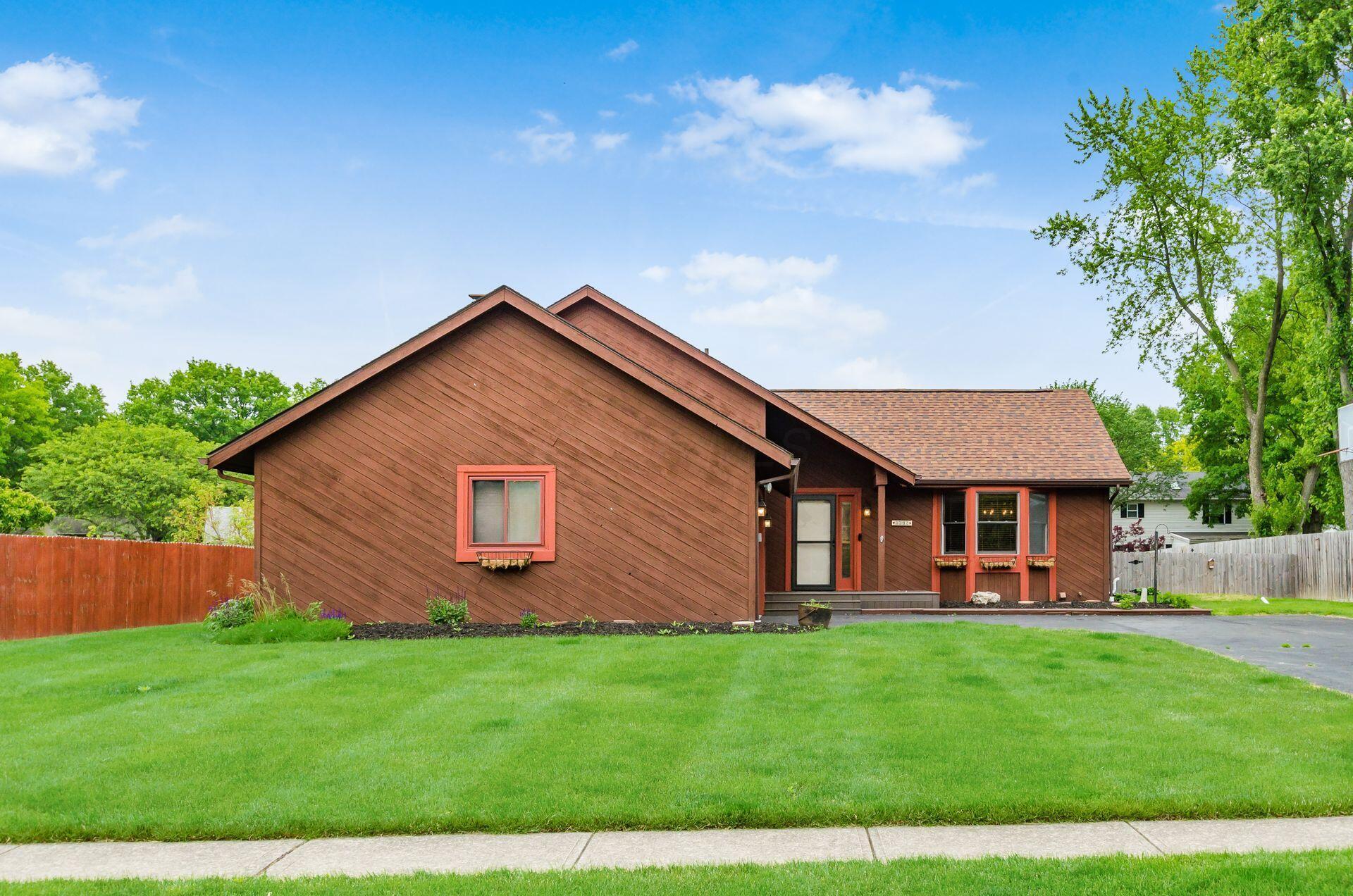 6392 Hilltop Avenue, Reynoldsburg, Ohio image 2