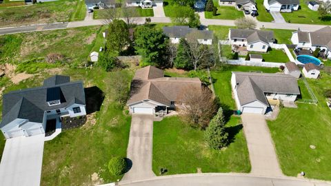 Tiny photo for 58 Custer Drive, Chillicothe, OH 45601 (MLS # 226011768)