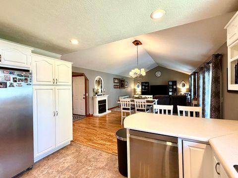 Tiny photo for 58 Custer Drive, Chillicothe, OH 45601 (MLS # 226011768)