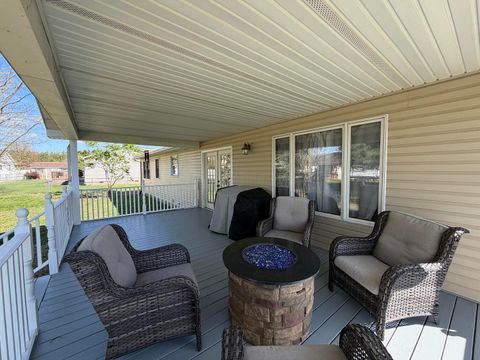 Tiny photo for 58 Custer Drive, Chillicothe, OH 45601 (MLS # 226011768)