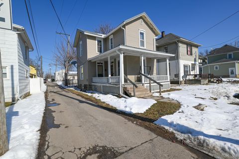 Photo of 126 W Washington Avenue, Marion, OH 43302 (MLS # 226004197)