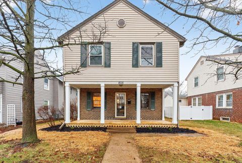 Photo of 805 Gladden Road, Columbus, OH 43212 (MLS # 226006115)