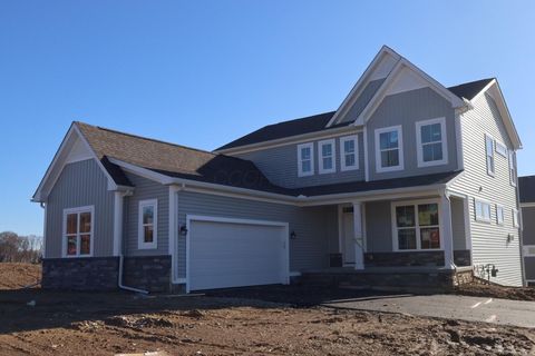 Photo of 301 Reign Way, Pataskala, OH 43062 (MLS # 225045267)