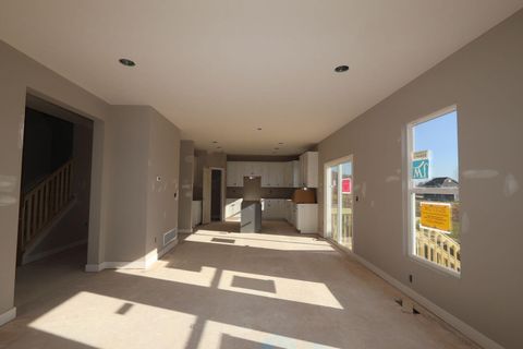 Tiny photo for 301 Reign Way, Pataskala, OH 43062 (MLS # 225045267)