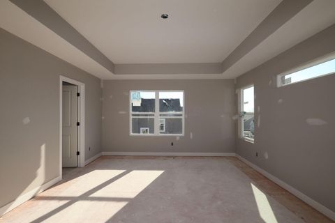 Tiny photo for 301 Reign Way, Pataskala, OH 43062 (MLS # 225045267)