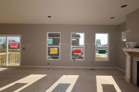 Tiny photo for 301 Reign Way, Pataskala, OH 43062 (MLS # 225045267)