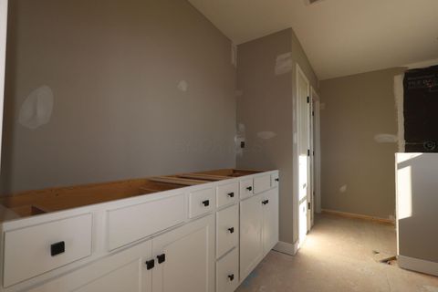 Tiny photo for 301 Reign Way, Pataskala, OH 43062 (MLS # 225045267)