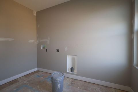 Tiny photo for 301 Reign Way, Pataskala, OH 43062 (MLS # 225045267)