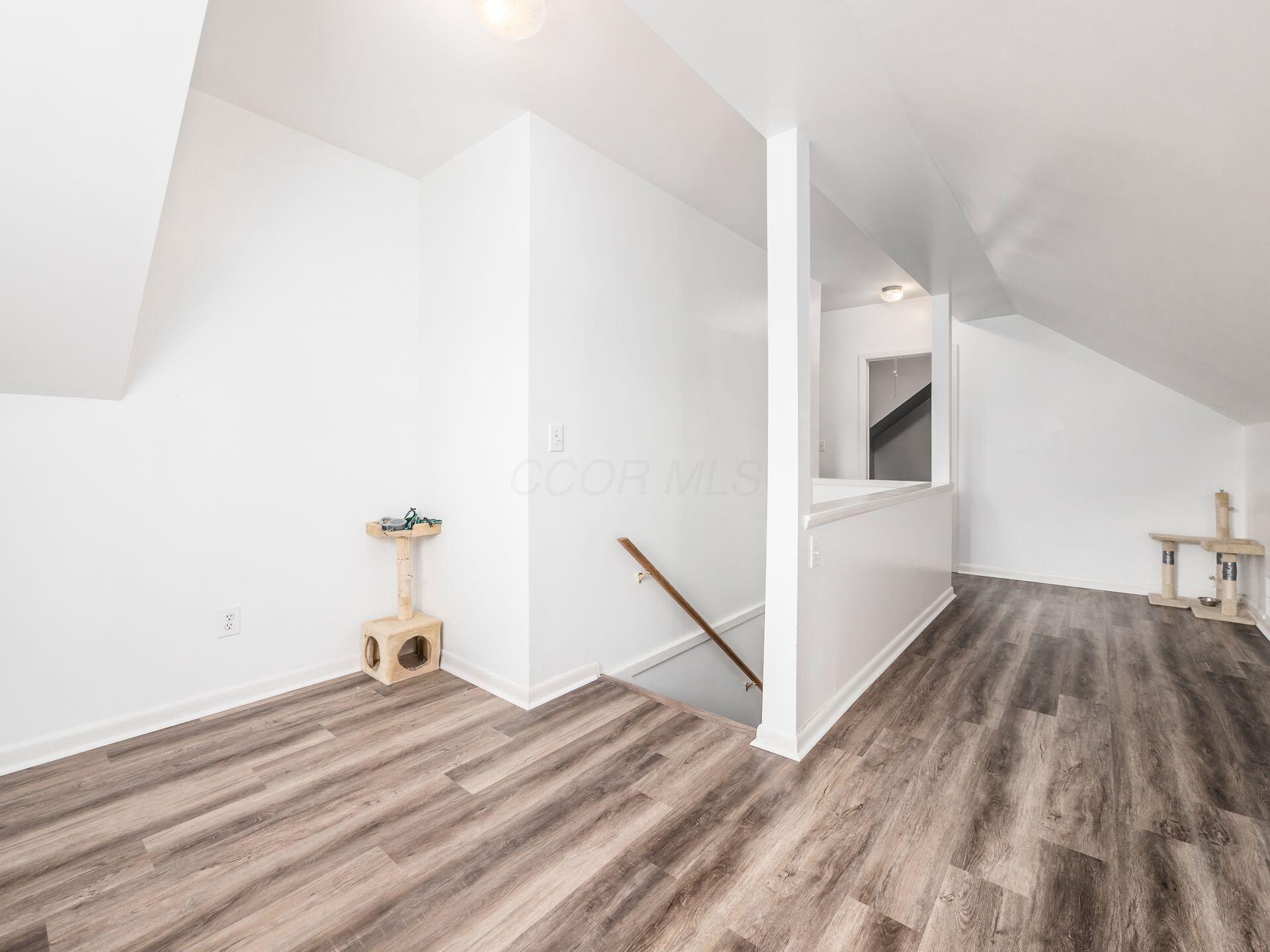 1915 Zollinger Road, Columbus, Ohio image 32