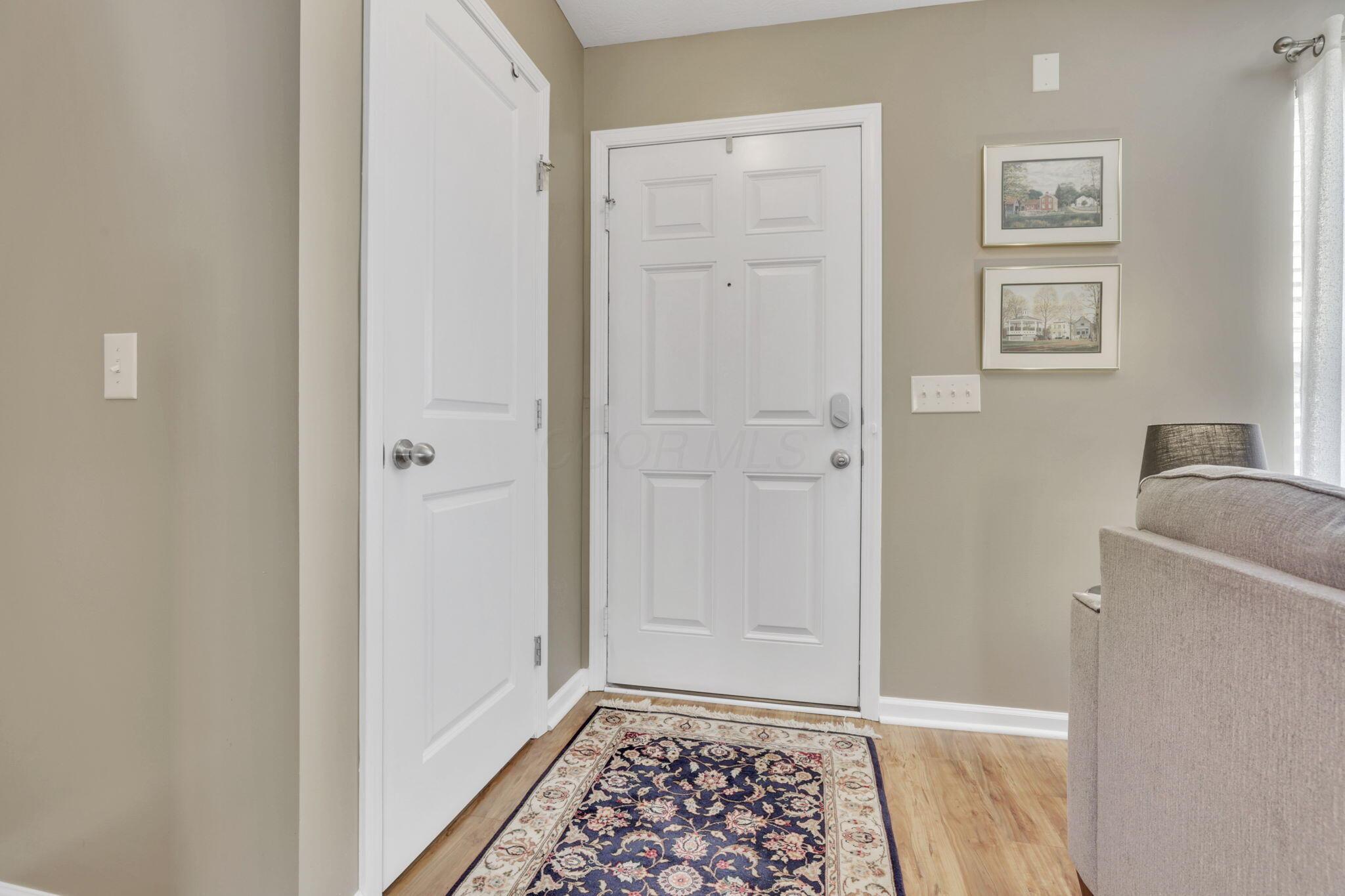 6330 Marsh Wren Drive, Columbus, Ohio image 5