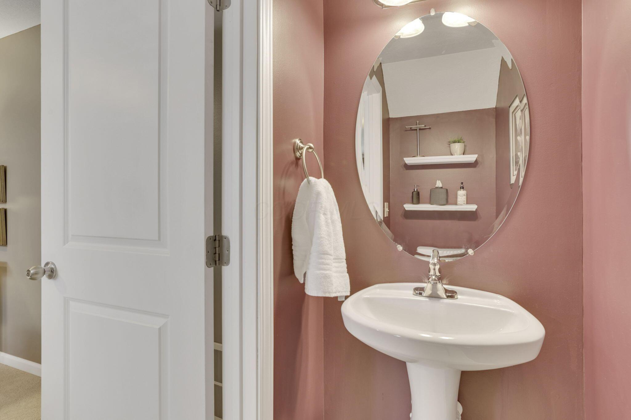 6330 Marsh Wren Drive, Columbus, Ohio image 30