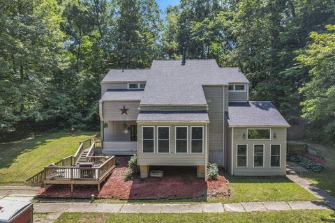 Photo of 2991 Coonpath Road NE, Lancaster, OH 43130 (MLS # 226002979)