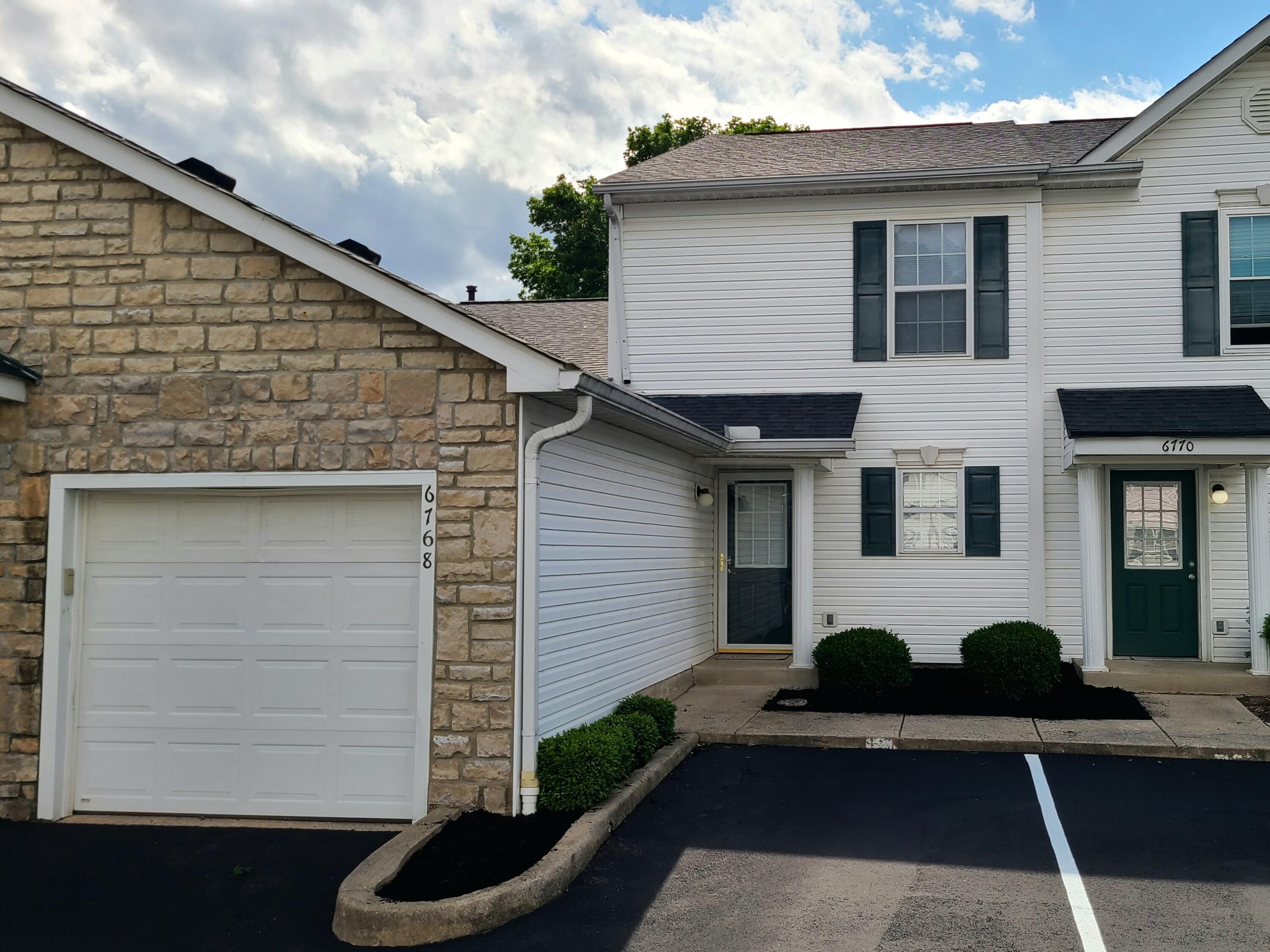 6768 Axtel Drive #UNIT 15B, Canal Winchester, Ohio image 1