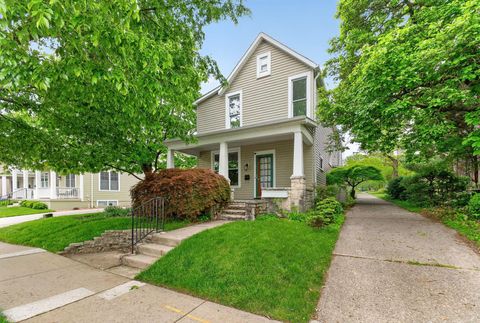 Photo of 1263 Oakland Avenue, Columbus, OH 43212 (MLS # 226015581)