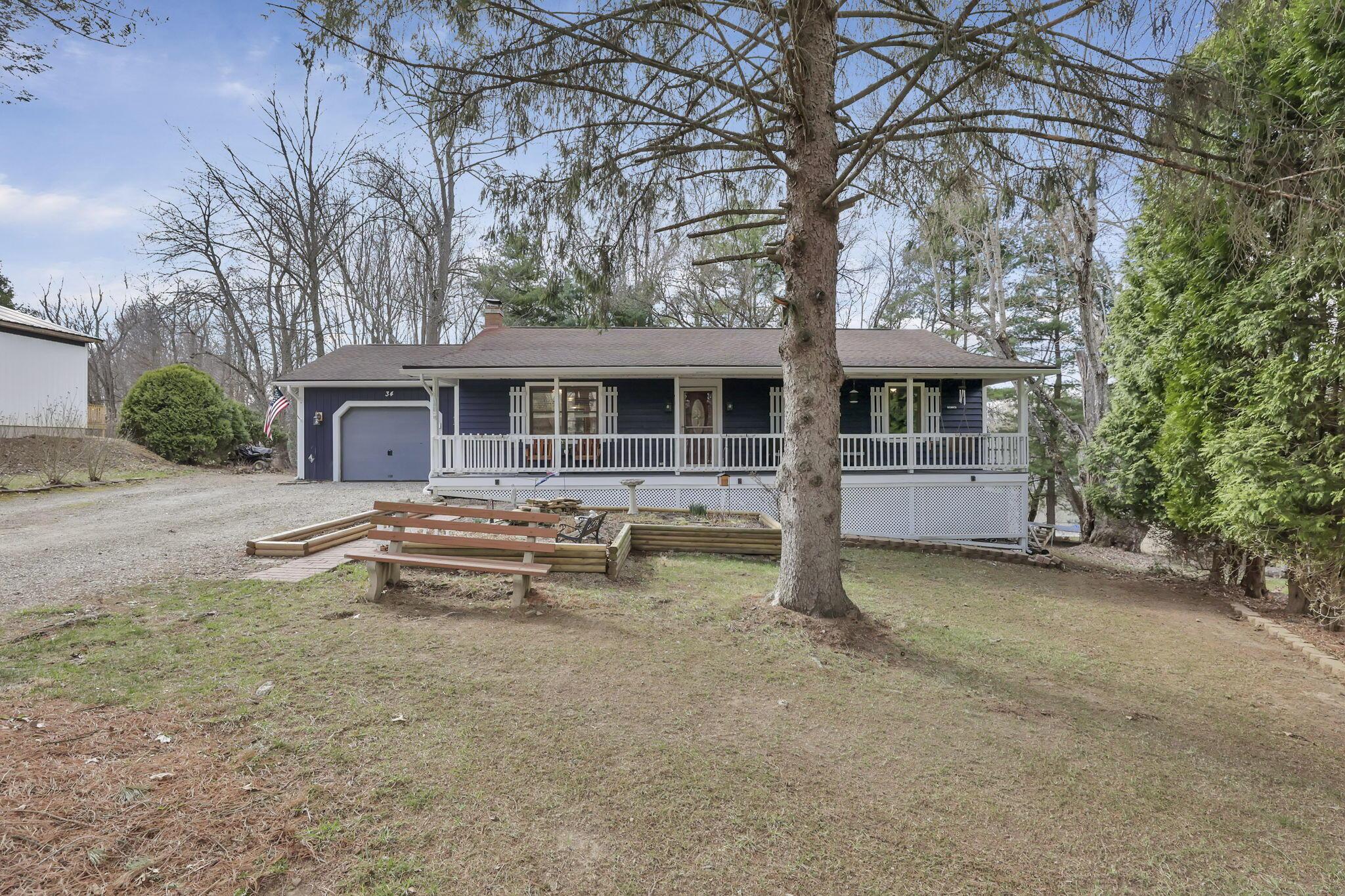 34 Cherry Hill Court, Howard, Ohio image 5