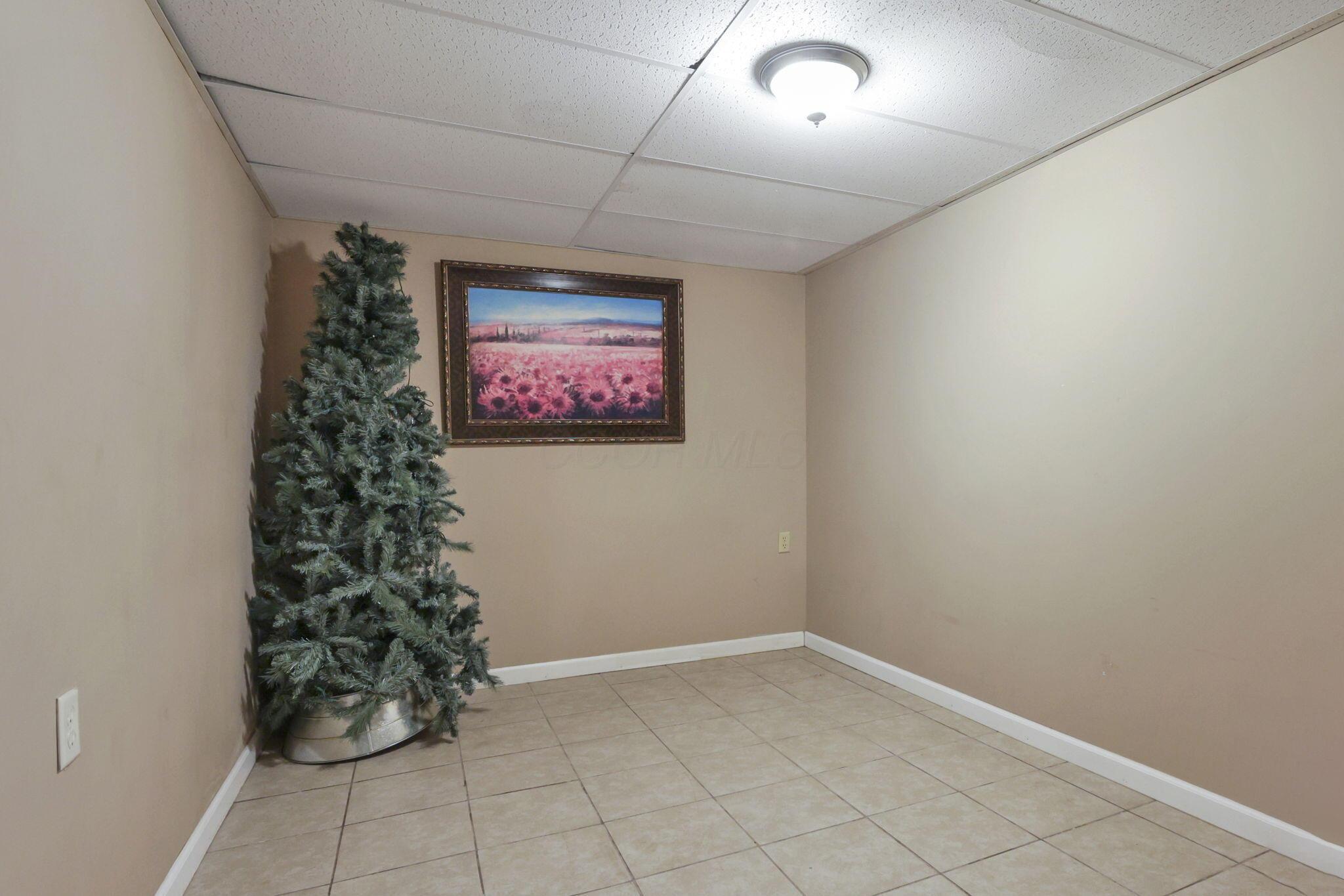 34 Cherry Hill Court, Howard, Ohio image 41