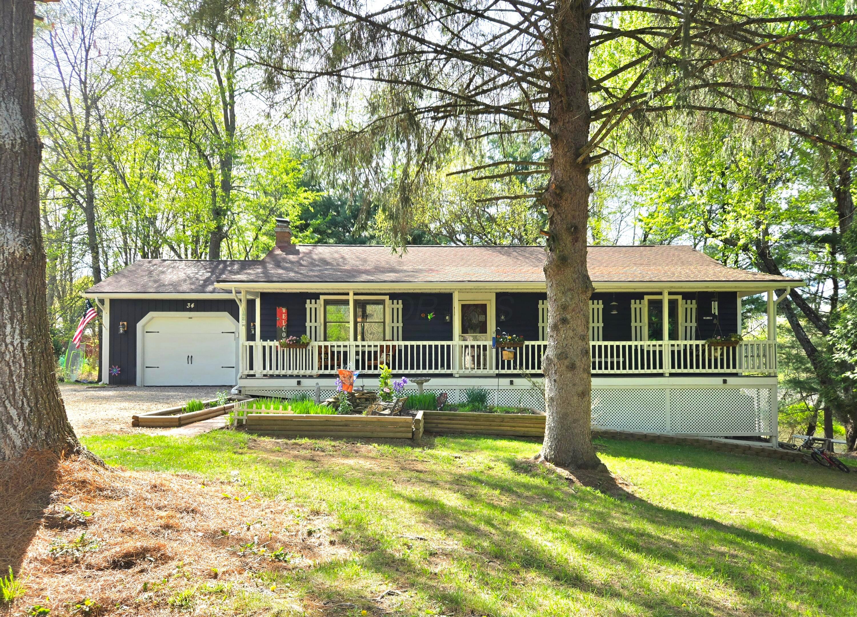34 Cherry Hill Court, Howard, Ohio image 2