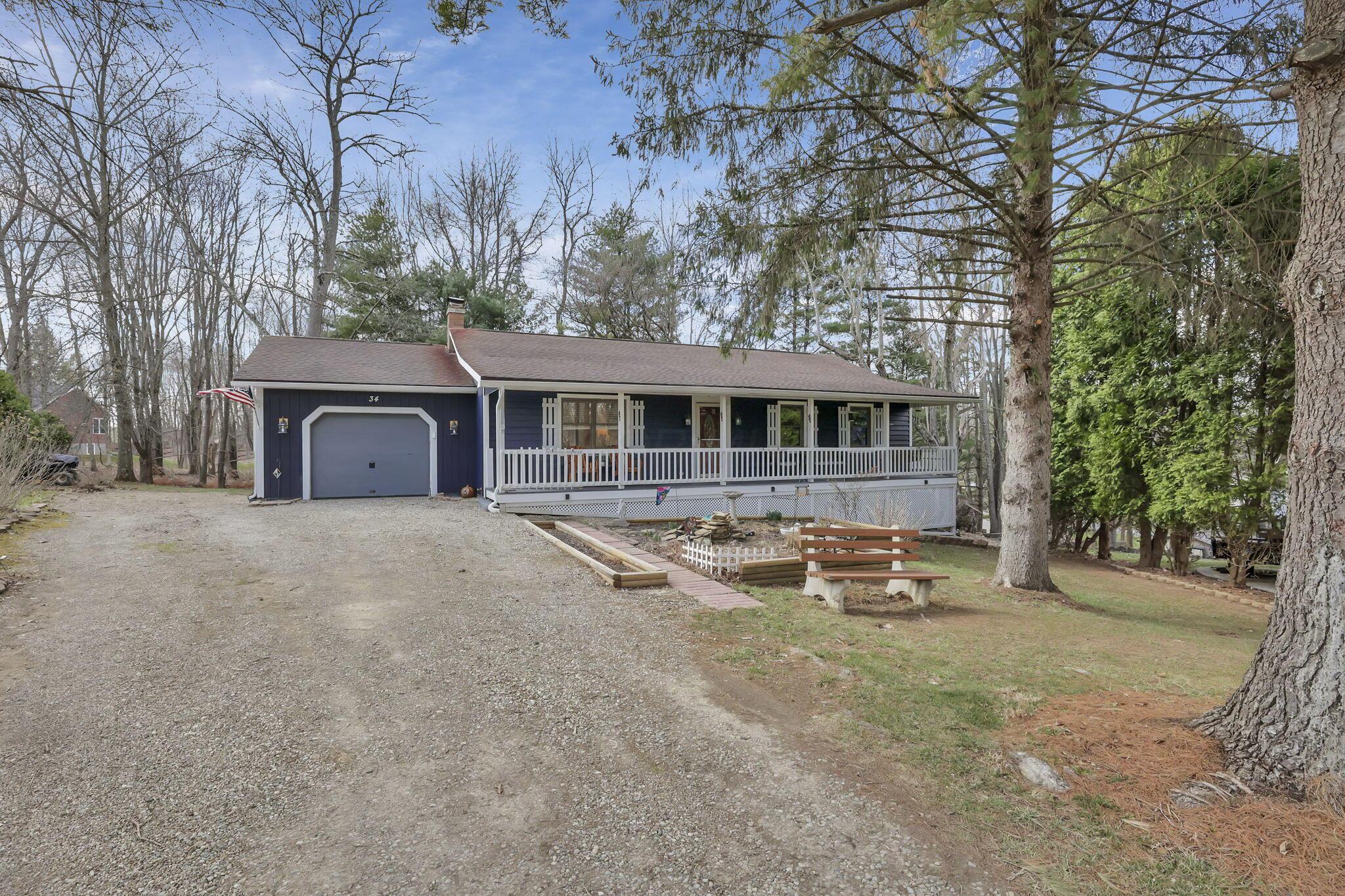 34 Cherry Hill Court, Howard, Ohio image 6
