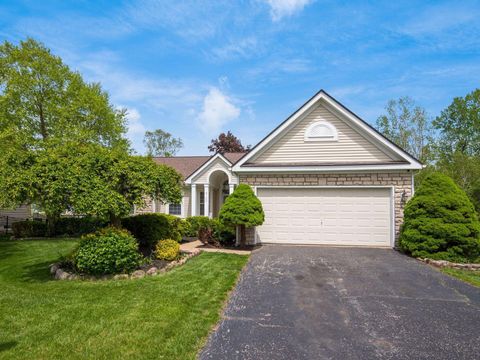 Photo of 2107 Hayer Court, Lewis Center, OH 43035 (MLS # 226014346)