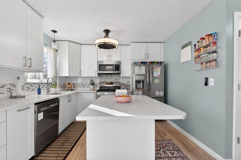 Tiny photo for 4327 Camden Passage Drive, Columbus, OH 43230 (MLS # 226002928)