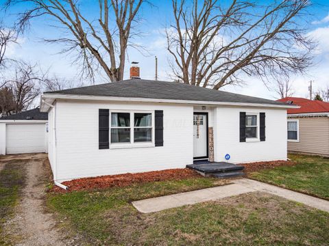Photo of 846 S Walnut Street, Urbana, OH 43078 (MLS # 226005055)
