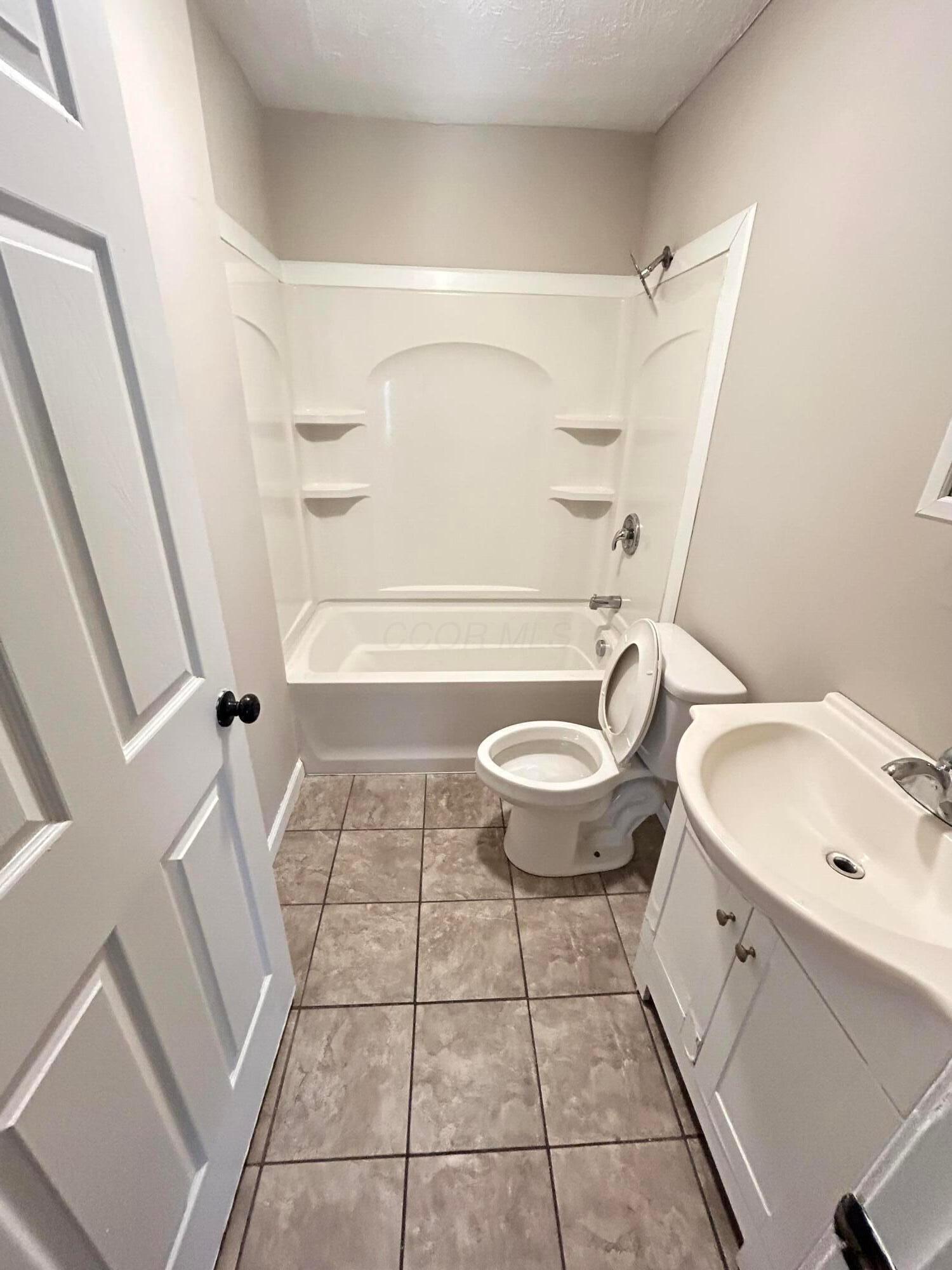 1143 Duxberry Avenue, Columbus, Ohio image 12