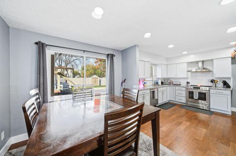 Tiny photo for 3160 Adirondack Avenue, Columbus, OH 43231 (MLS # 225042003)