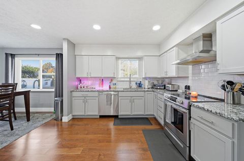 Tiny photo for 3160 Adirondack Avenue, Columbus, OH 43231 (MLS # 225042003)