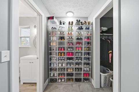 Tiny photo for 3160 Adirondack Avenue, Columbus, OH 43231 (MLS # 225042003)