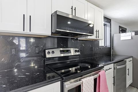 Tiny photo for 728 Murnan Road, Galloway, OH 43119 (MLS # 226002976)