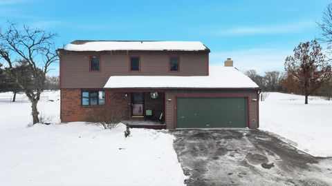 Photo of 728 Murnan Road, Galloway, OH 43119 (MLS # 226002976)