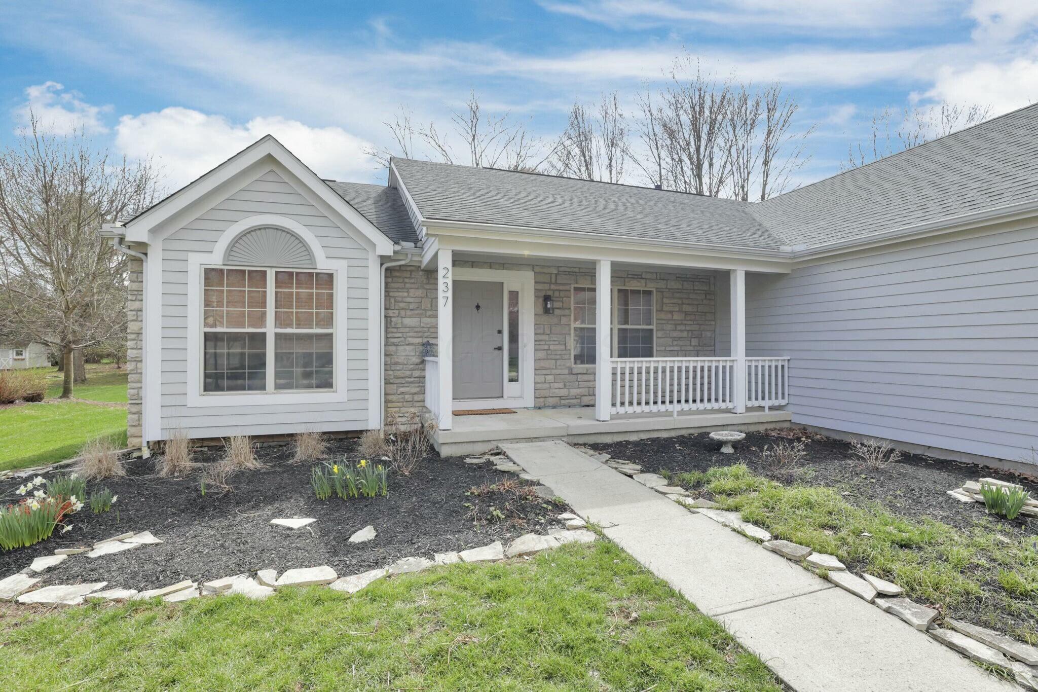 237 W Hull Drive, Delaware, Ohio image 3