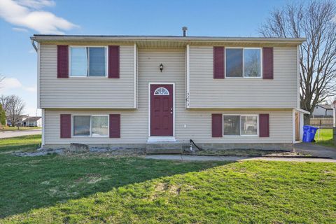 Photo of 5253 Golden Fern Lane, Columbus, OH 43228 (MLS # 226009716)