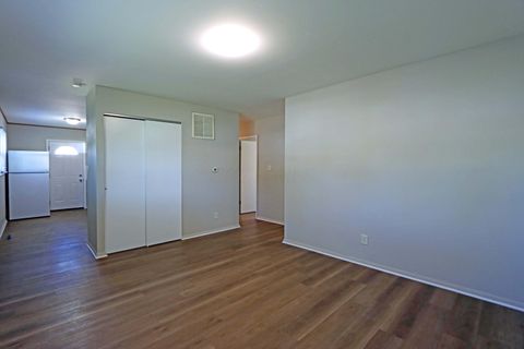 Tiny photo for 3018 Woodway Road, Columbus, OH 43207 (MLS # 225039478)