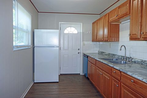Tiny photo for 3018 Woodway Road, Columbus, OH 43207 (MLS # 225039478)