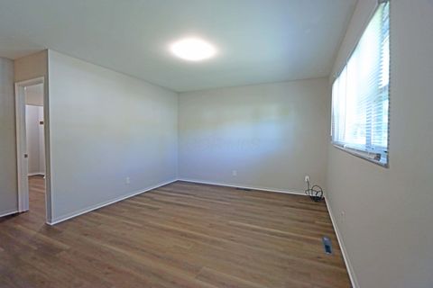 Tiny photo for 3018 Woodway Road, Columbus, OH 43207 (MLS # 225039478)