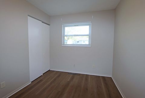 Tiny photo for 3018 Woodway Road, Columbus, OH 43207 (MLS # 225039478)