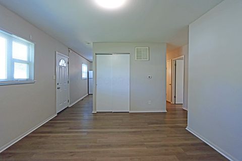 Tiny photo for 3018 Woodway Road, Columbus, OH 43207 (MLS # 225039478)