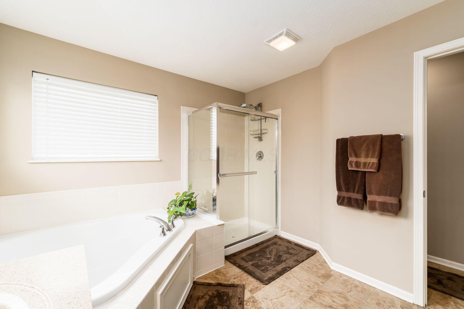 150 Mannaseh Drive, Granville, Ohio image 35