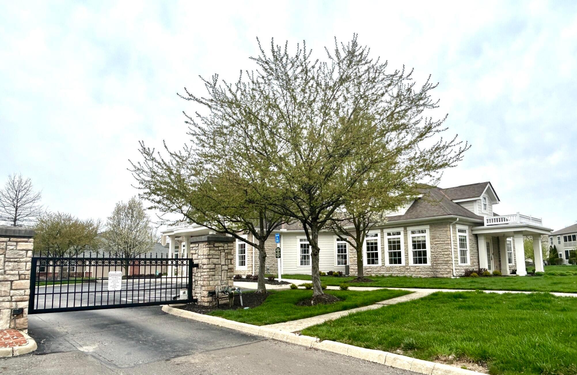 6140 Sowerby Lane
