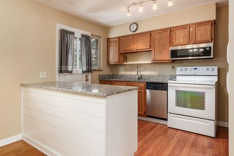 Tiny photo for 1835 Northwest Court E - 141 #E - 141, Columbus, OH 43212 (MLS # 226003268)