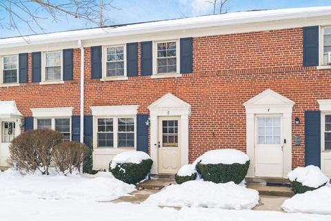 Photo of 1835 Northwest Court E - 141 #E - 141, Columbus, OH 43212 (MLS # 226003268)