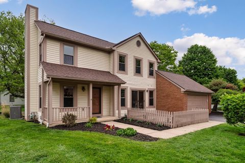 Photo of 6939 Gullway Bay Drive, Dublin, OH 43017 (MLS # 226014962)