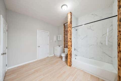 Tiny photo for 661 Siebert Street, Columbus, OH 43206 (MLS # 226028790)