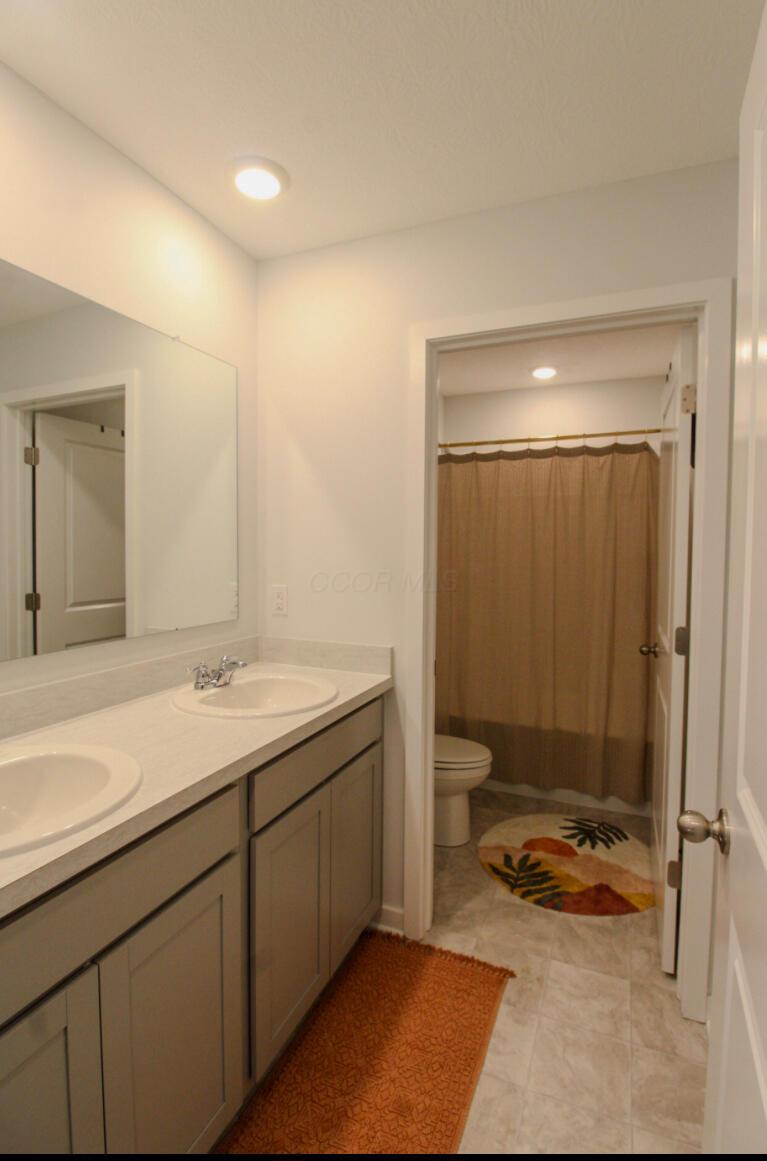 3841 Genteel Drive, Grove City, Ohio image 25