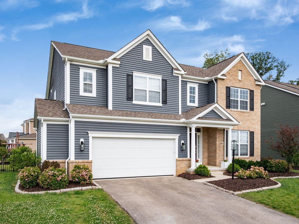 Photo of 8836 Glacier Pointe Drive, Plain City, OH 43064 (MLS # 226022306)