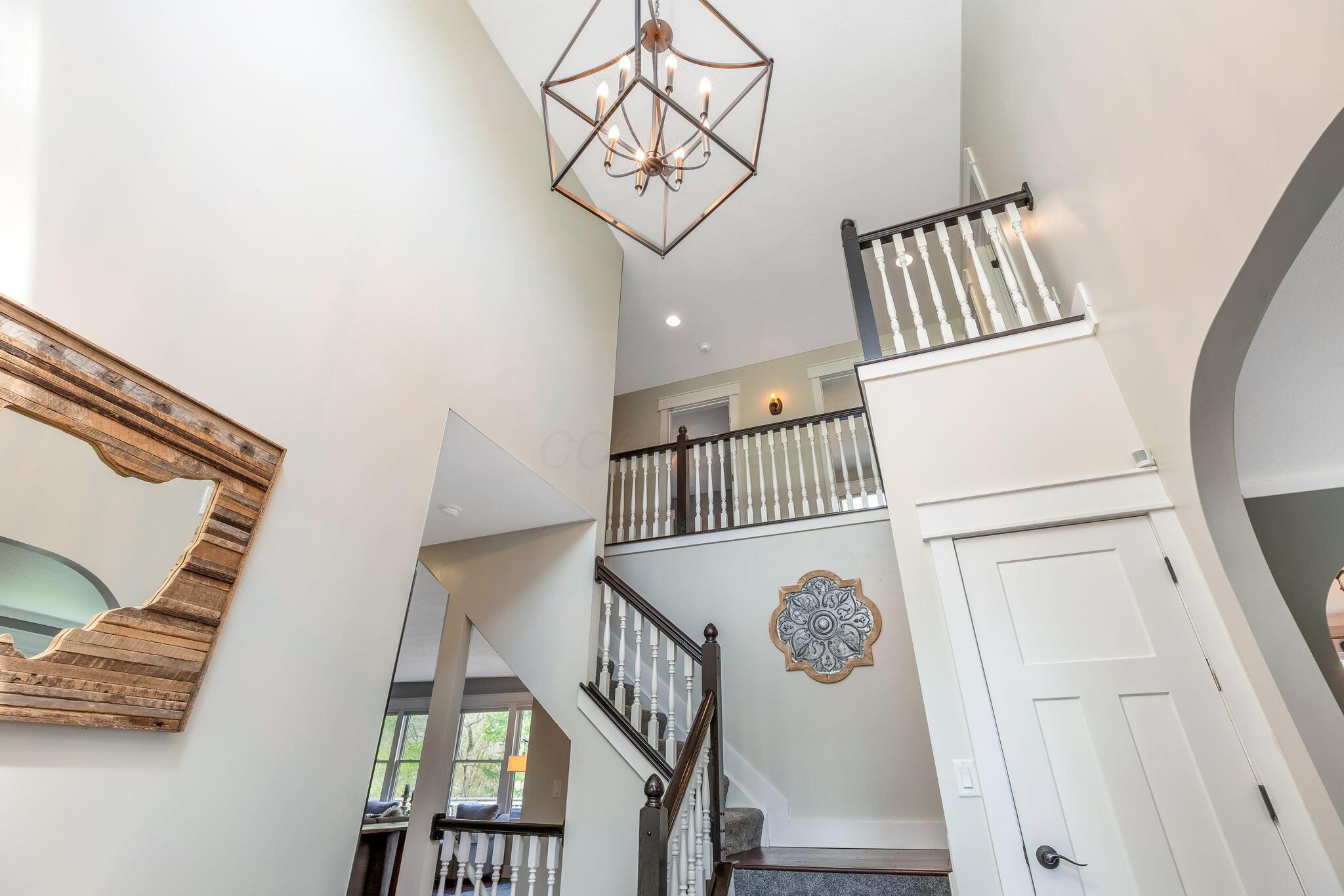 3318 Foxcroft Drive, Lewis Center, Ohio image 12